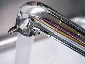 水道の蛇口の汚れは何?汚れの種類で掃除方法を変えるのがコツ!